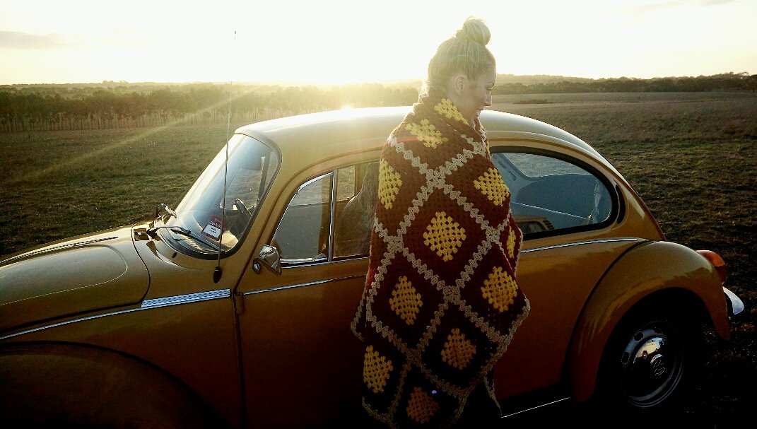 A VOLKSWAGEN BEETLE & a SUNSET in DRYSDALE 3