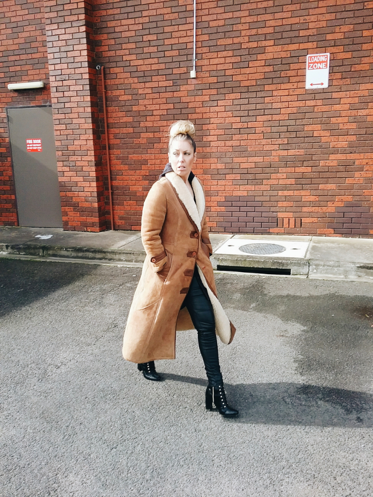 style-and-life-by-susana VINTAGE SHEARLING COAT 6