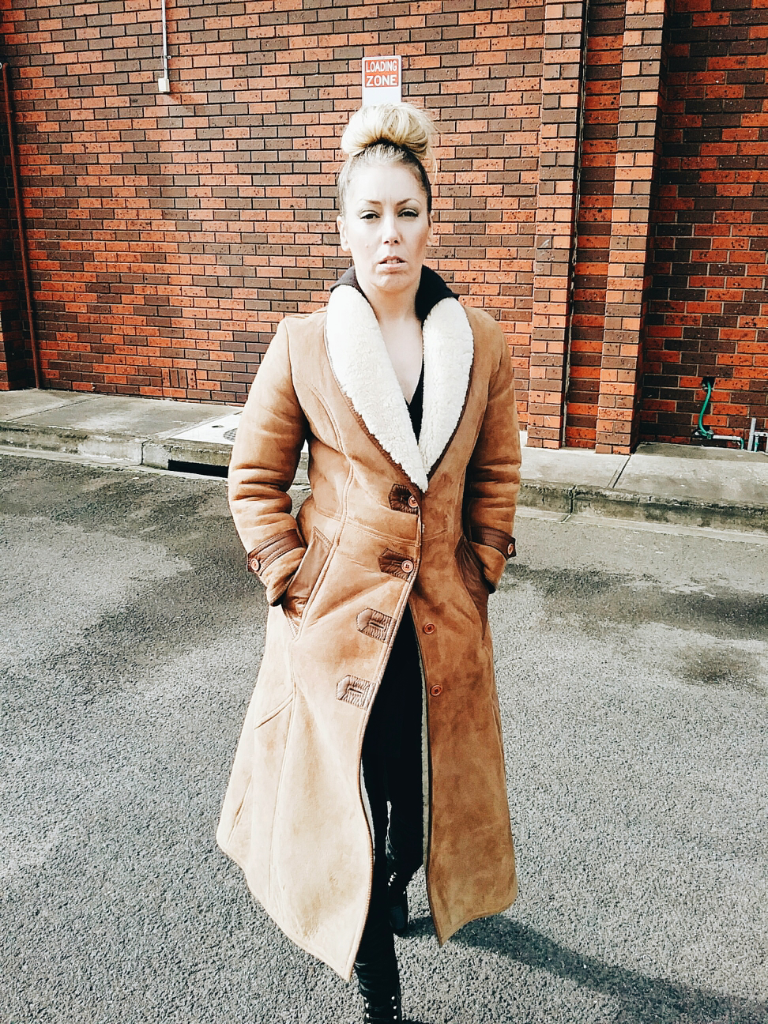 style-and-life-by-susana VINTAGE SHEARLING COAT 9