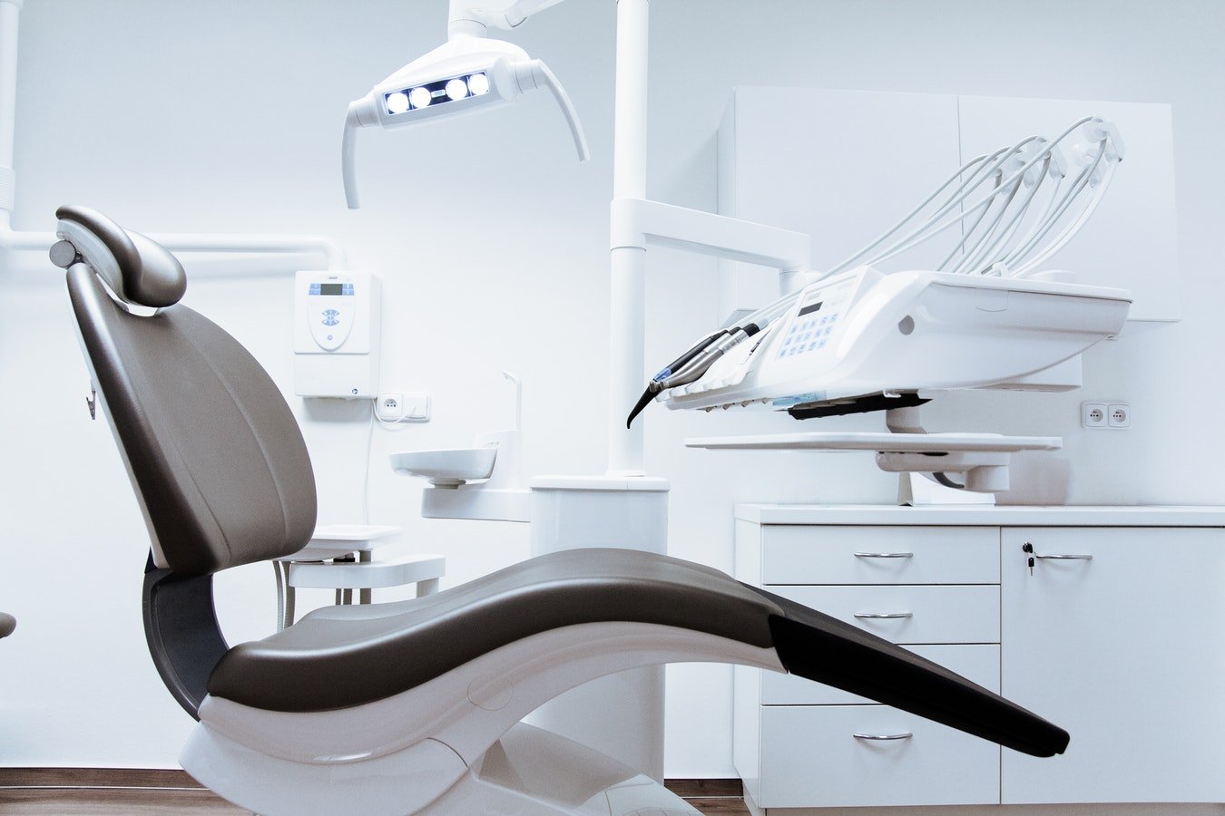 Different Ways to Treat Your Skin Different Types of Non-Surgical Treatments that are Popular Today | Style & Life by Susana