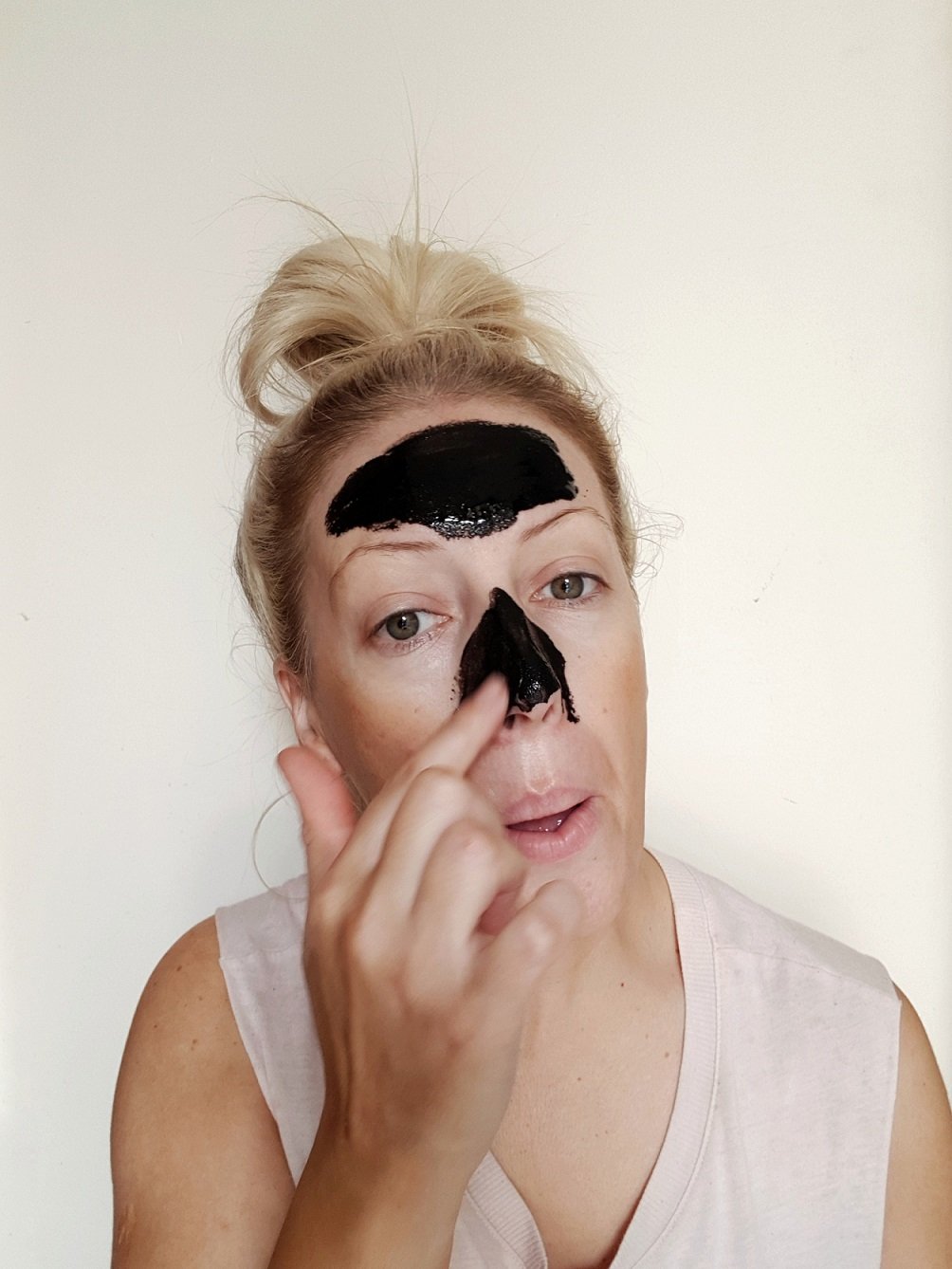 Charcoal Rescue Peel-Off Removal Mask Review | Style & Life by Susana