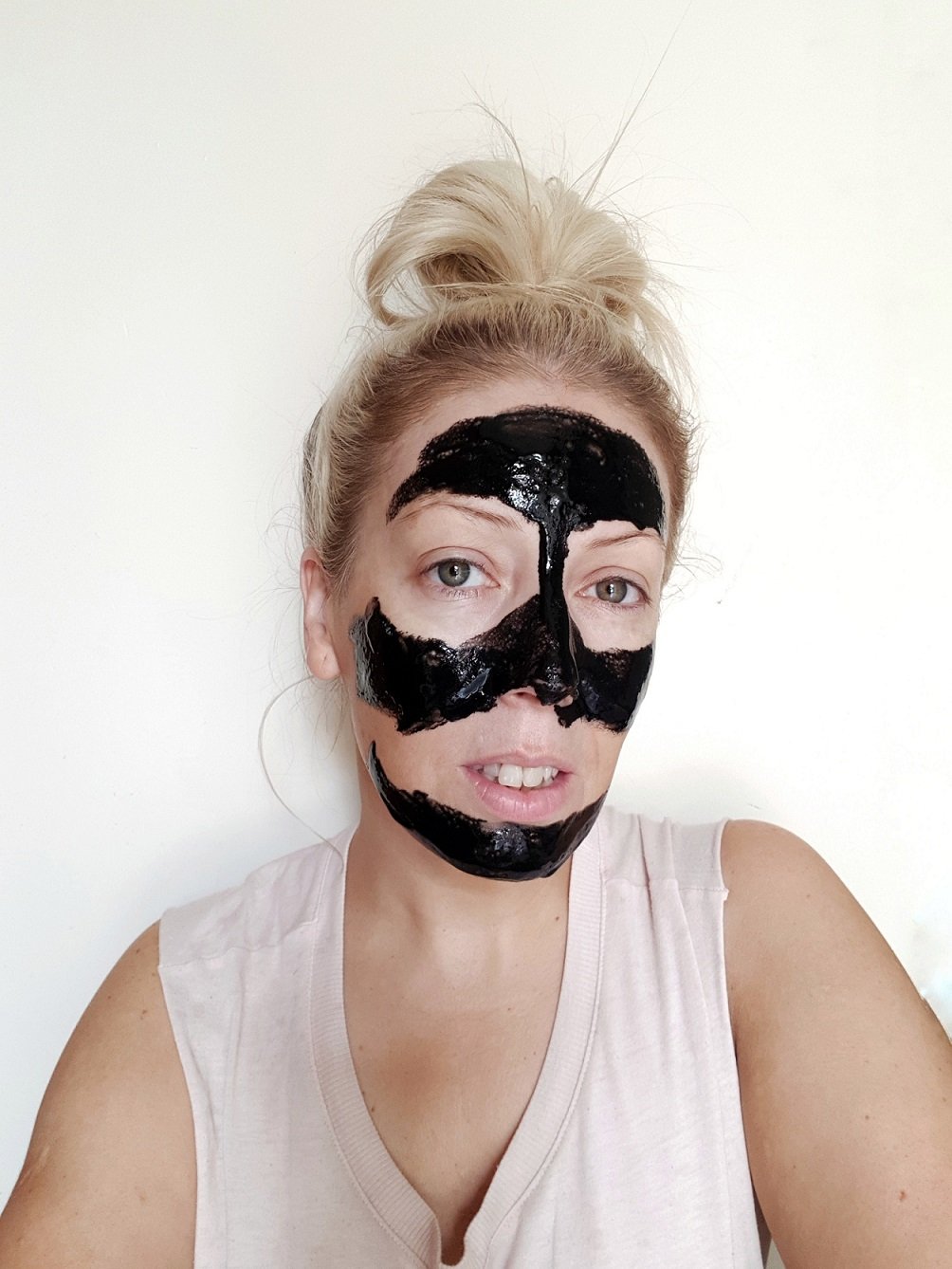 Charcoal Rescue Peel-Off Removal Mask Review | Style & Life by Susana