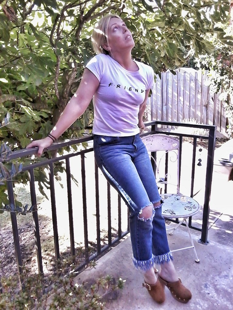 Celebrity T-Shirt & Jeans | Style & Life by Susana Celebrity T-Shirt & Jeans | Style & Life by Susana