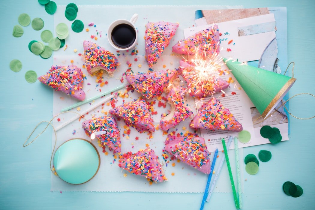 How to Throw a Surprise Party for Your Loved One | Style & Life by Susana