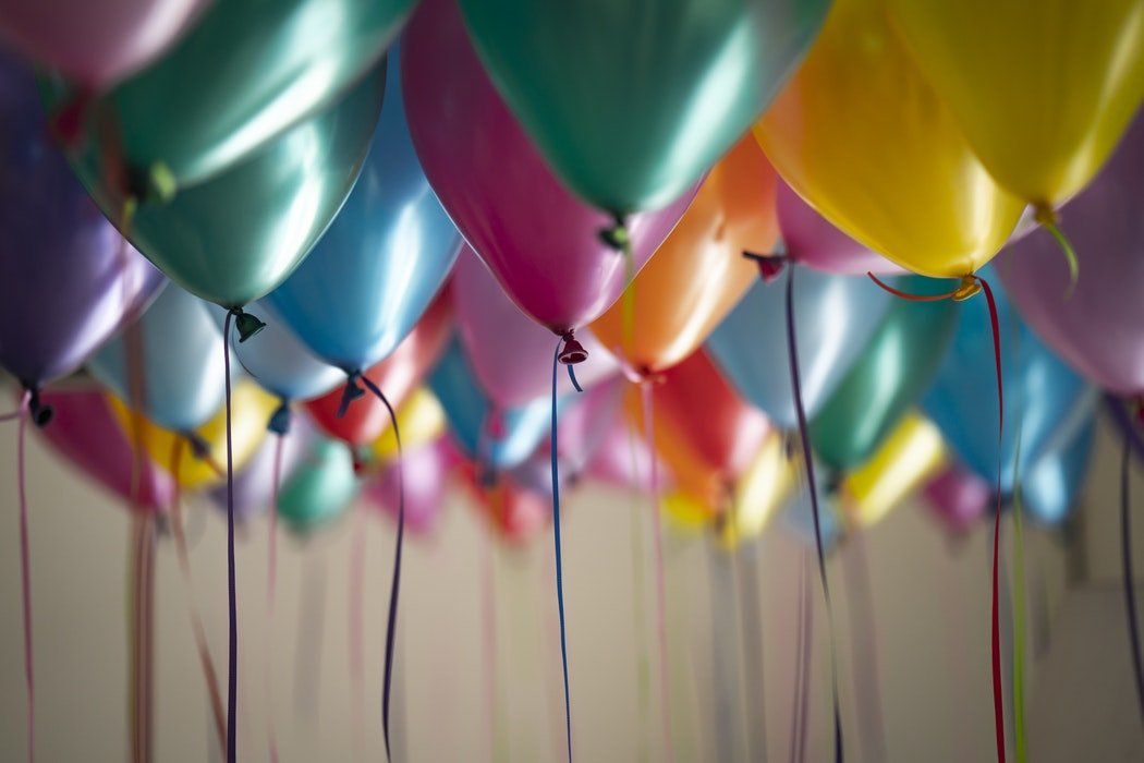 How to Throw a Surprise Party for Your Loved One | Style & Life by Susana