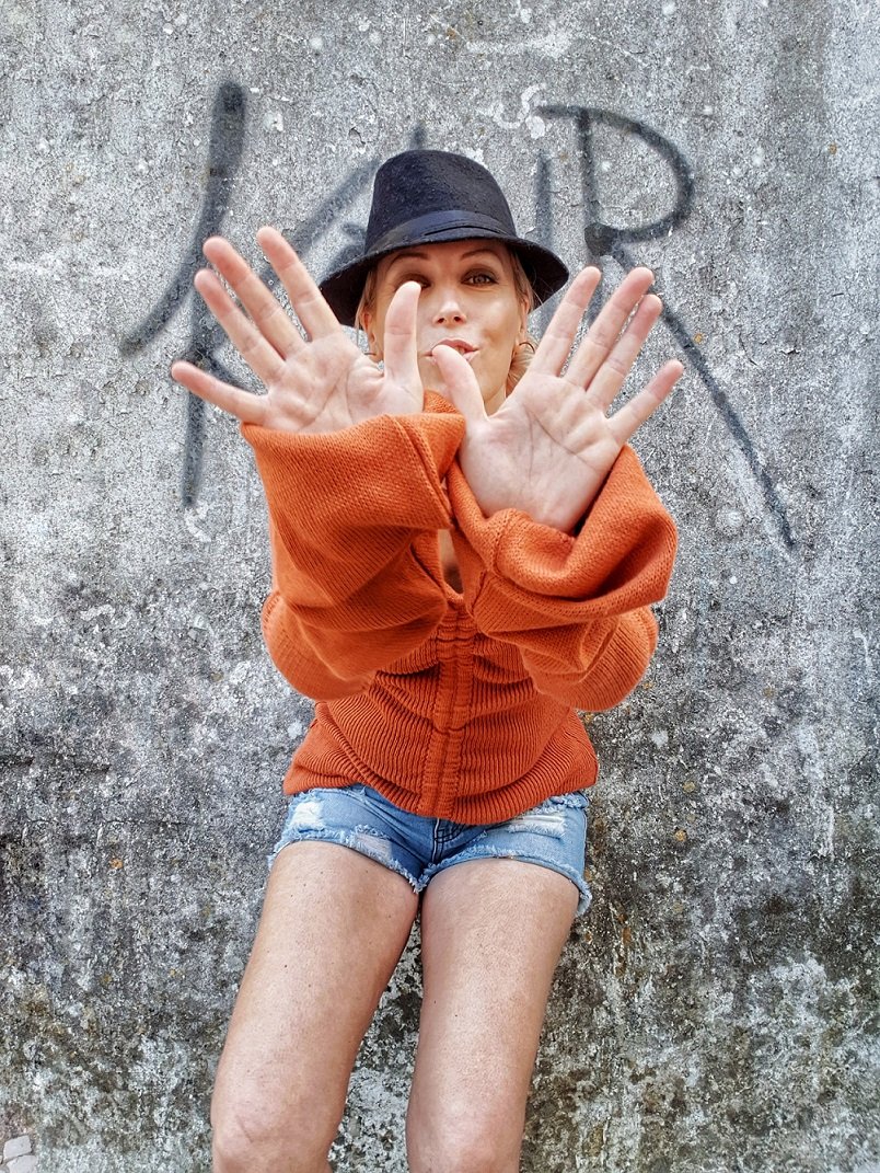 How to Be Yourself in a World of Comparison | Style & Life by Susana