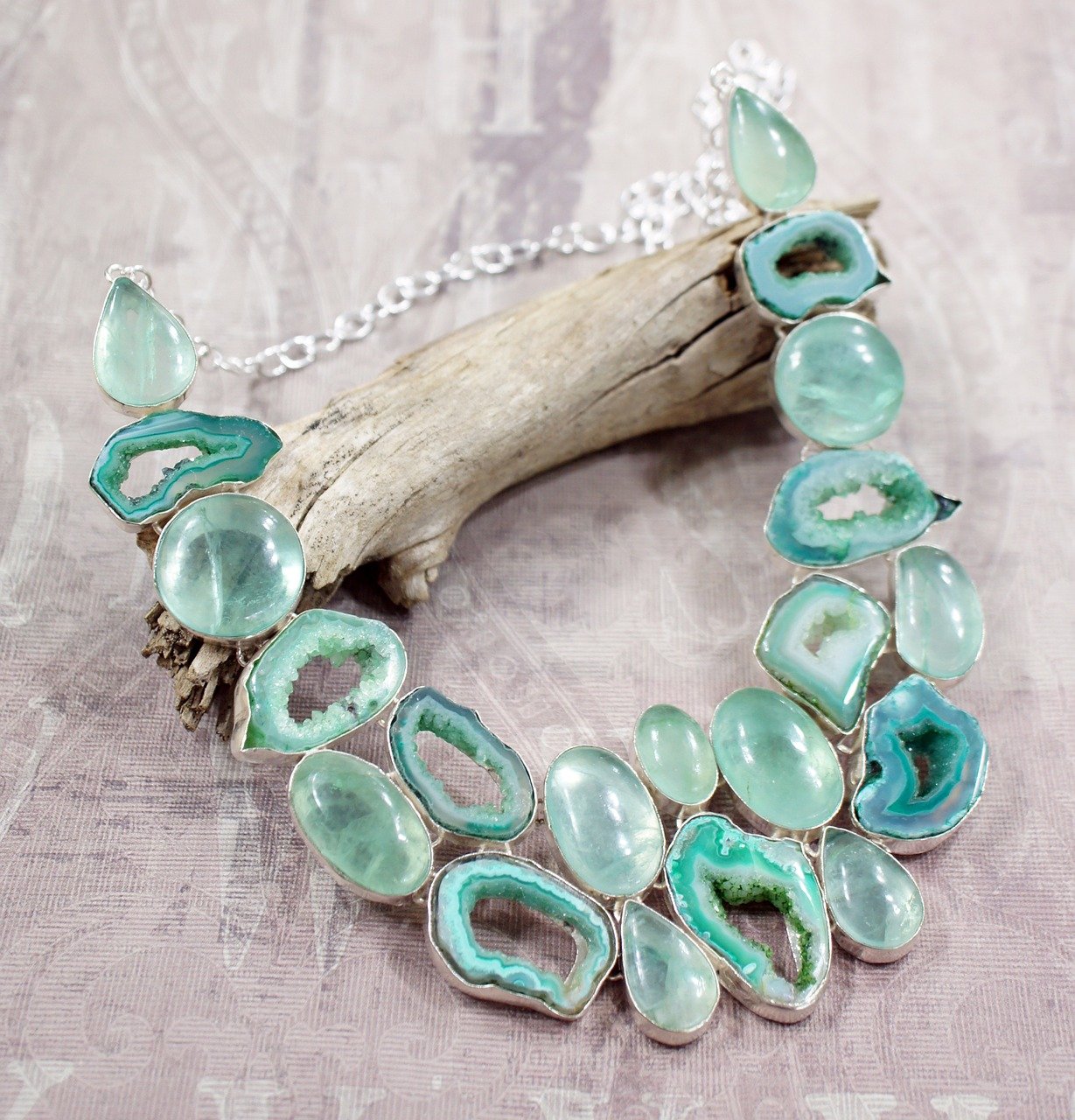 What to Look for When Buying Aquamarine Gemstones | Style & Life by Susana What to Look for When Buying Aquamarine Gemstones | Style & Life by Susana