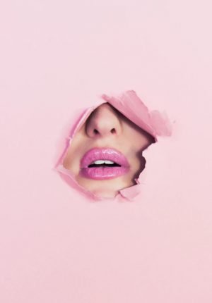 Your Beauty Is Your Confidence: 7 Secrets of Women with Fuller Lips | Style & Life by Susana